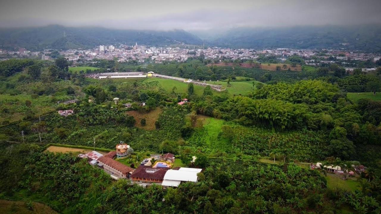 Finca Hotel El Diamante Calarca Luaran gambar